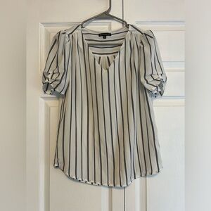 BLACK AND WHITE STRIPED BLOUSE